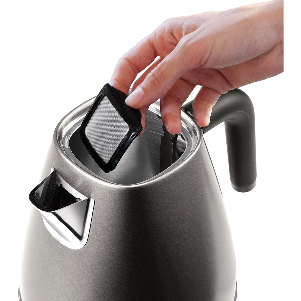 De'Longhi DL4311 Titanium Distinta X 1.7L Kettle Image 6