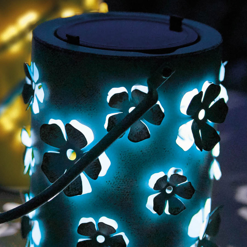 Luxform Blue LED Garden Solar Daisy Flower Lantern Image 2
