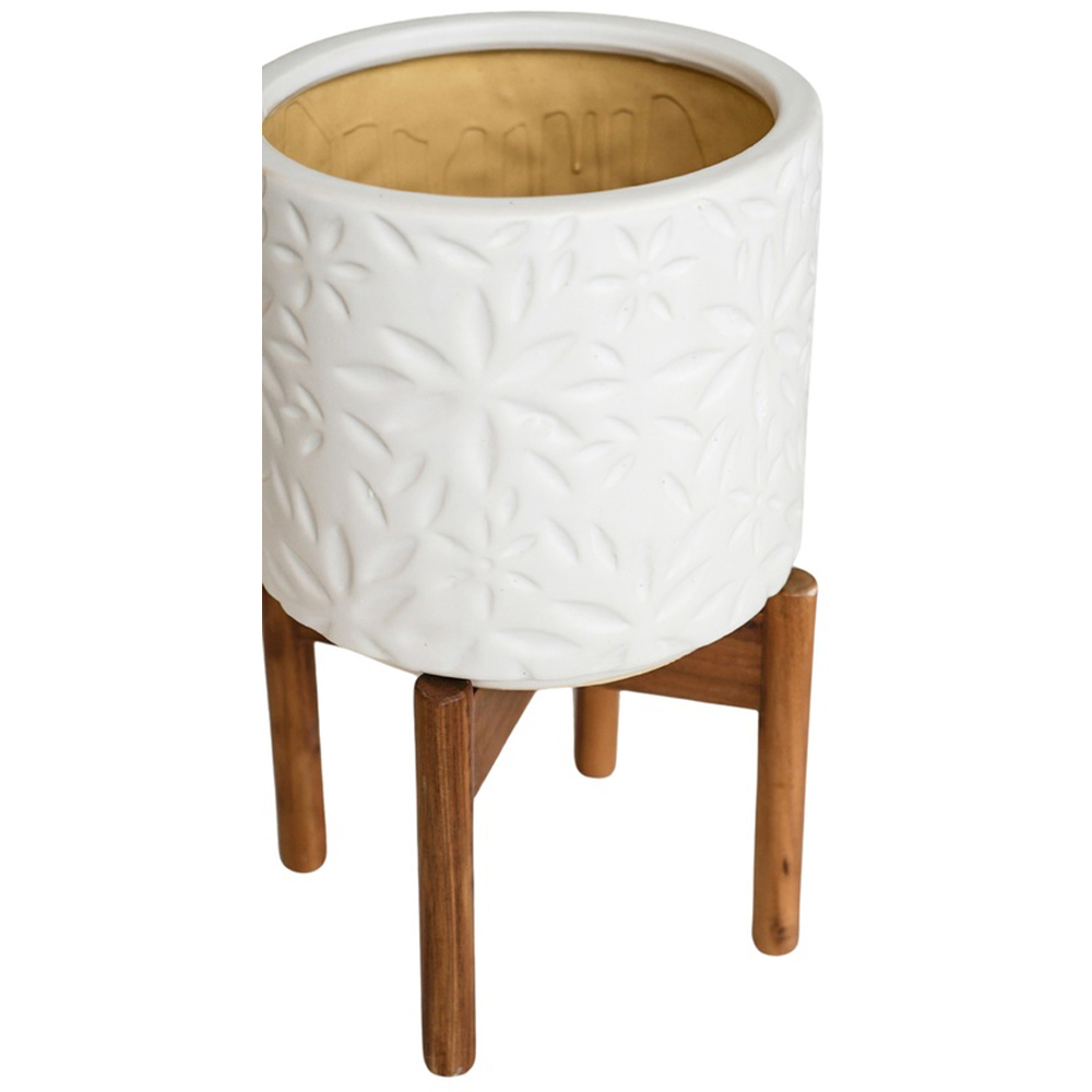 Ivyline Aspen White Flower Planter with Wooden Stand 22cm Image 3