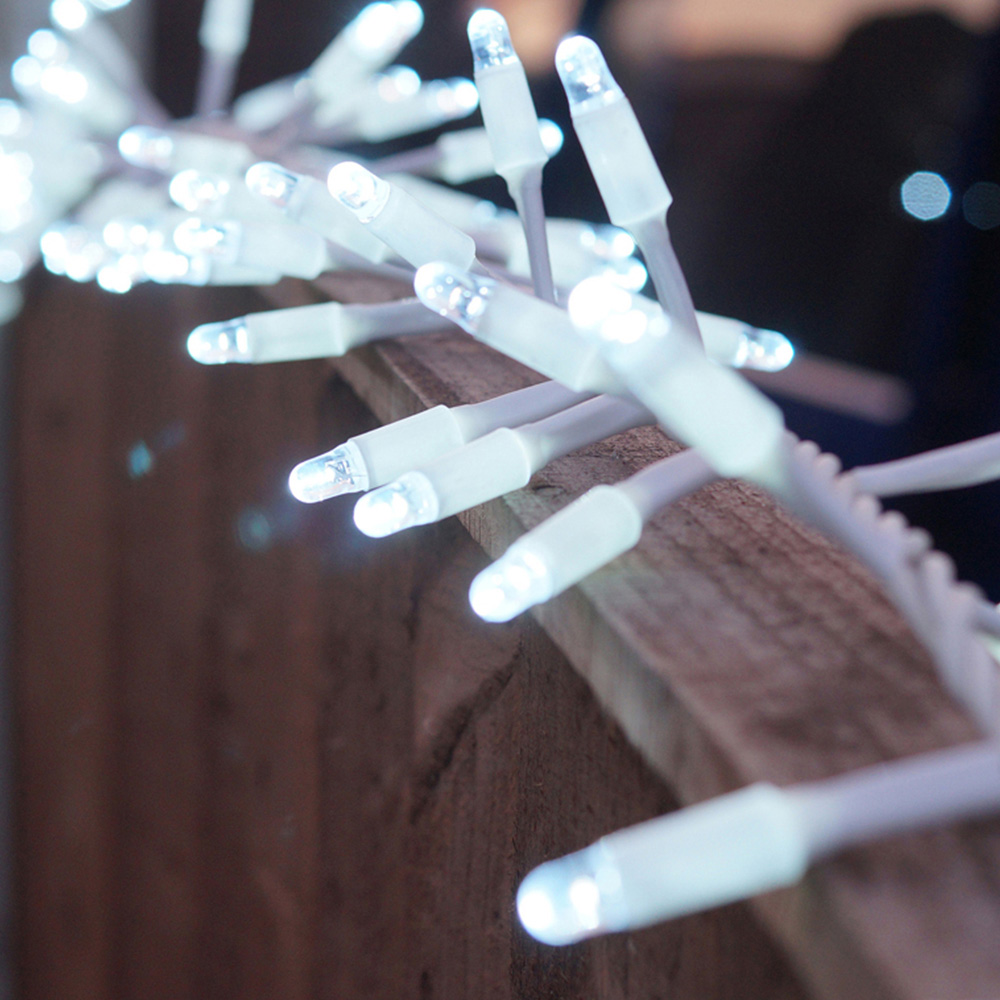 Eagle Connect 1500 Cool White LED White Cluster Light 30m Image 3