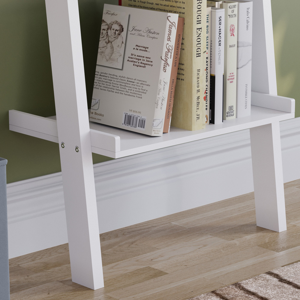Vida Designs York 5 Shelf White Ladder Bookcase Image 6