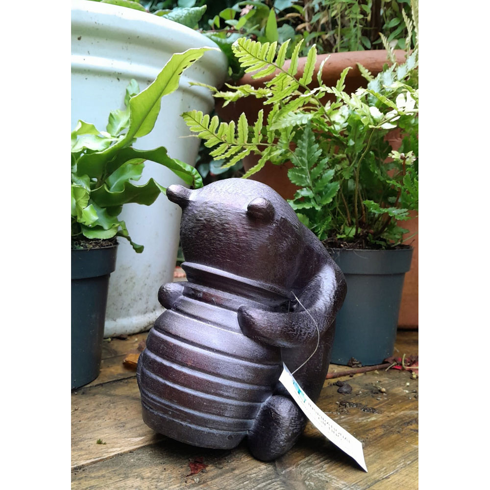 Inspirational Gifting Winnie The Pooh Polystone Resin Garden Ornament Image 7