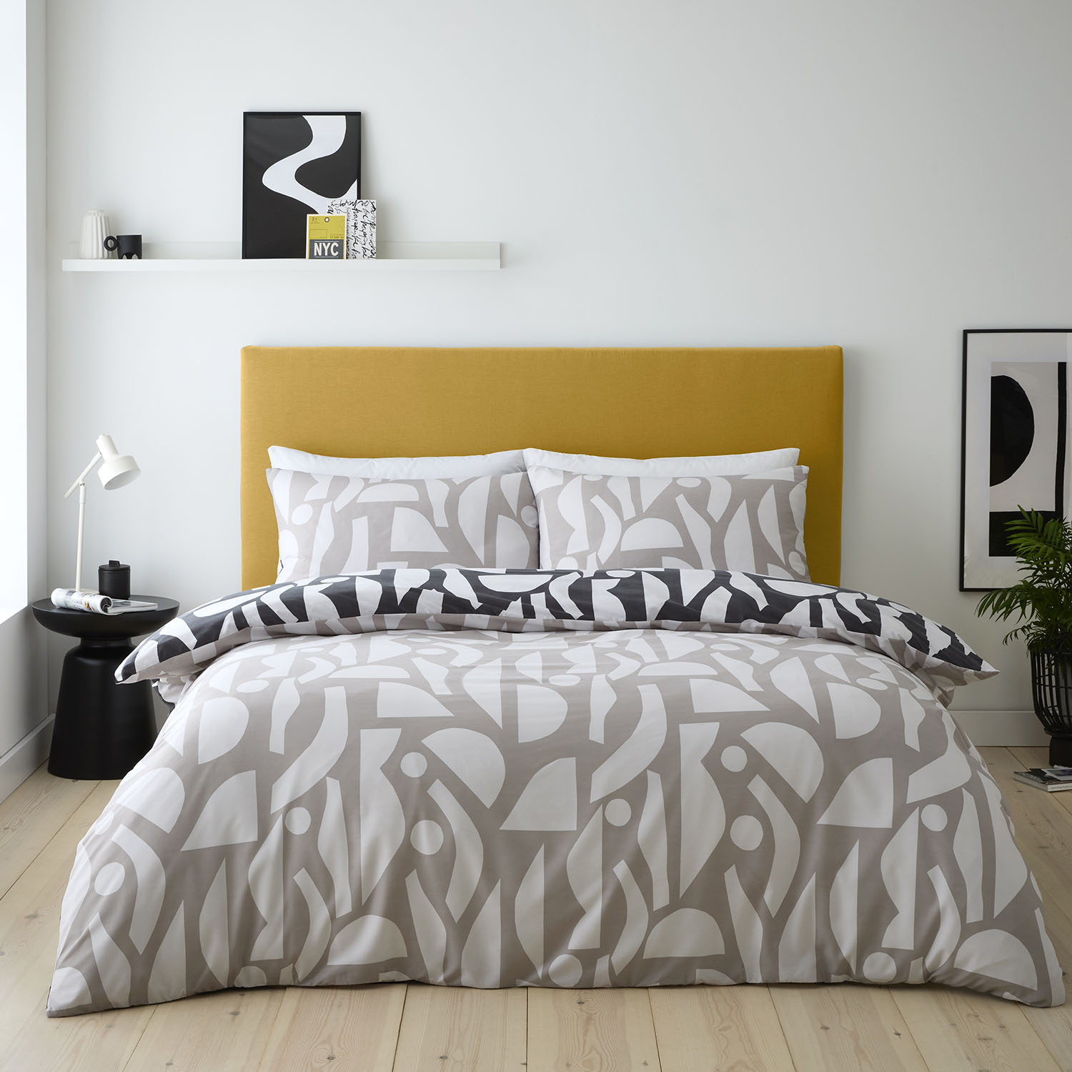Grayson Geo Duvet Monochrome Single Image 2