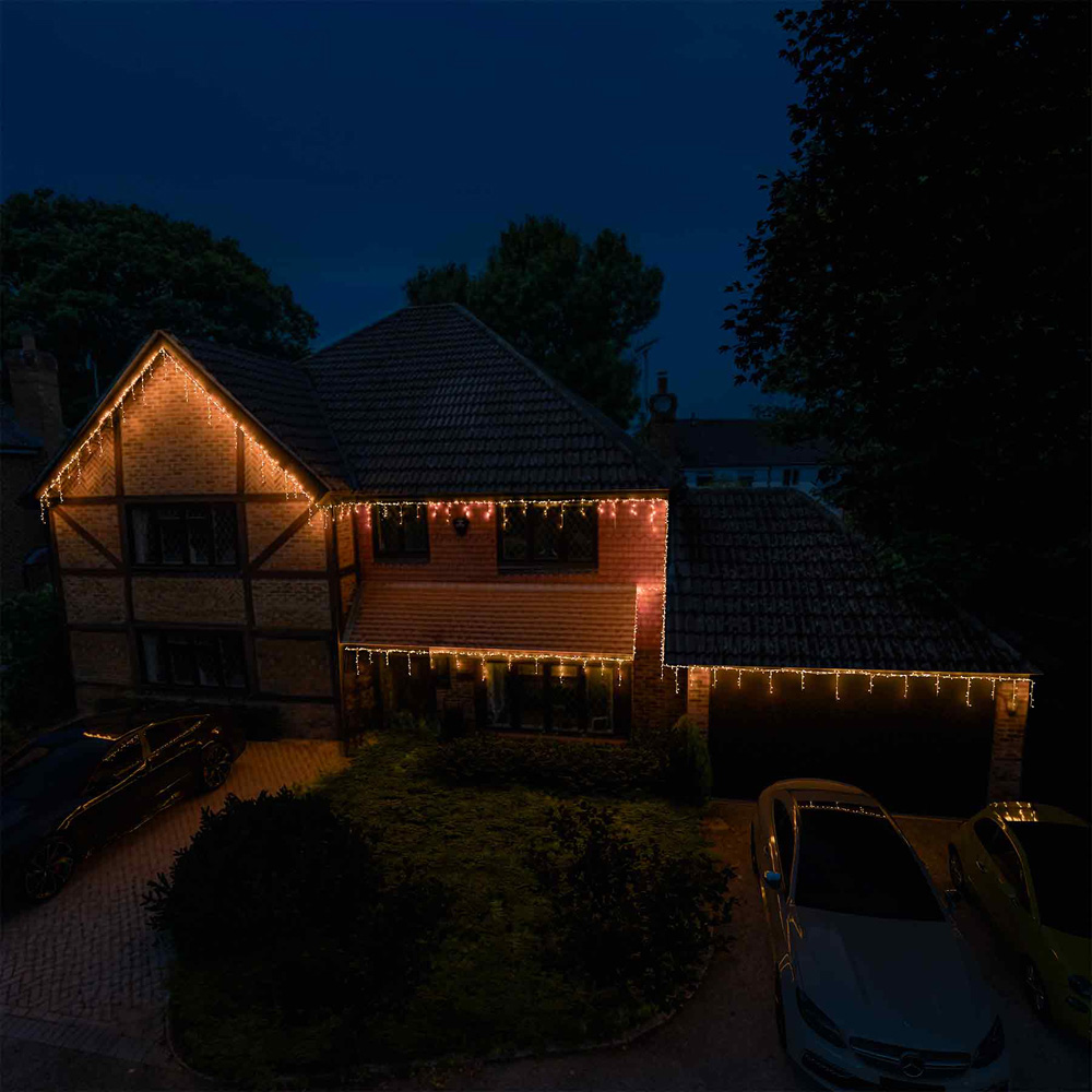 The Christmas Centre 420 Twinkling LED White Cable Icicle Light 13.35m Image 9