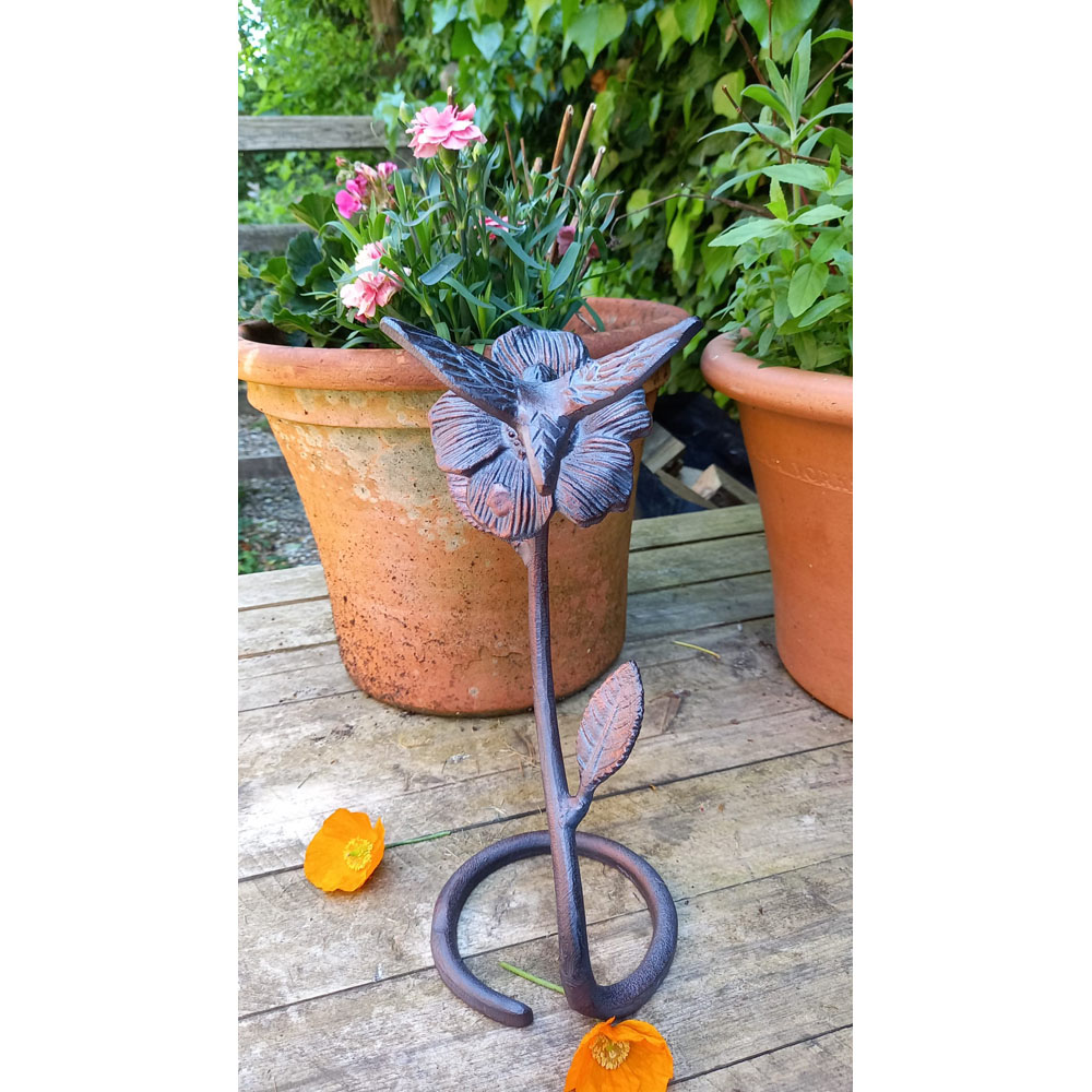 Inspirational Gifting Hummingbird Cast Aluminium Garden Ornament Image 3