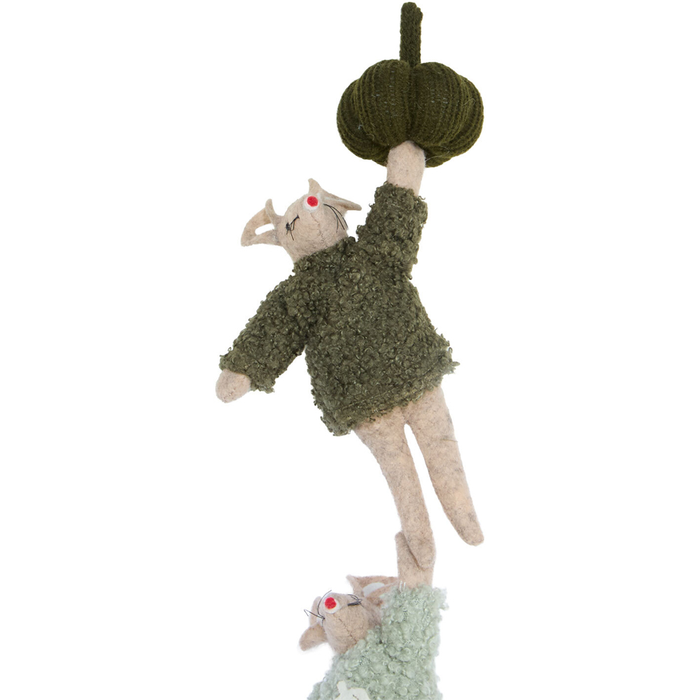 Autumnal Hanging Mice Image 5