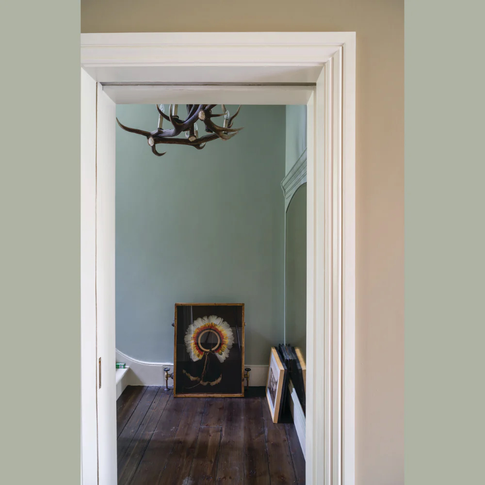 Farrow & Ball Estate Walls and Ceilings Blue Grey Matt Emulsion Paint 2.5L Image 4