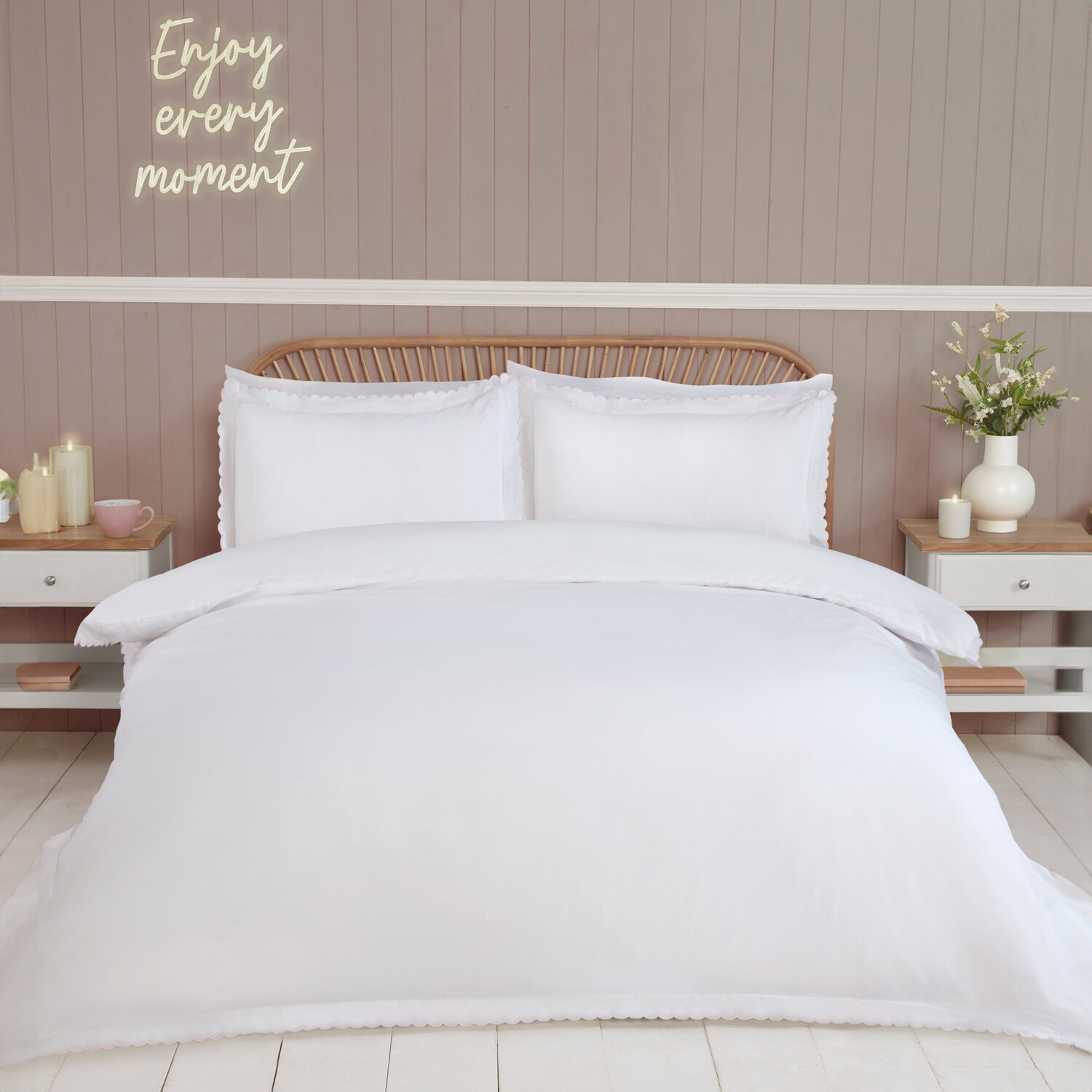 Scallop Edge Duvet Set Blush Single Image 1