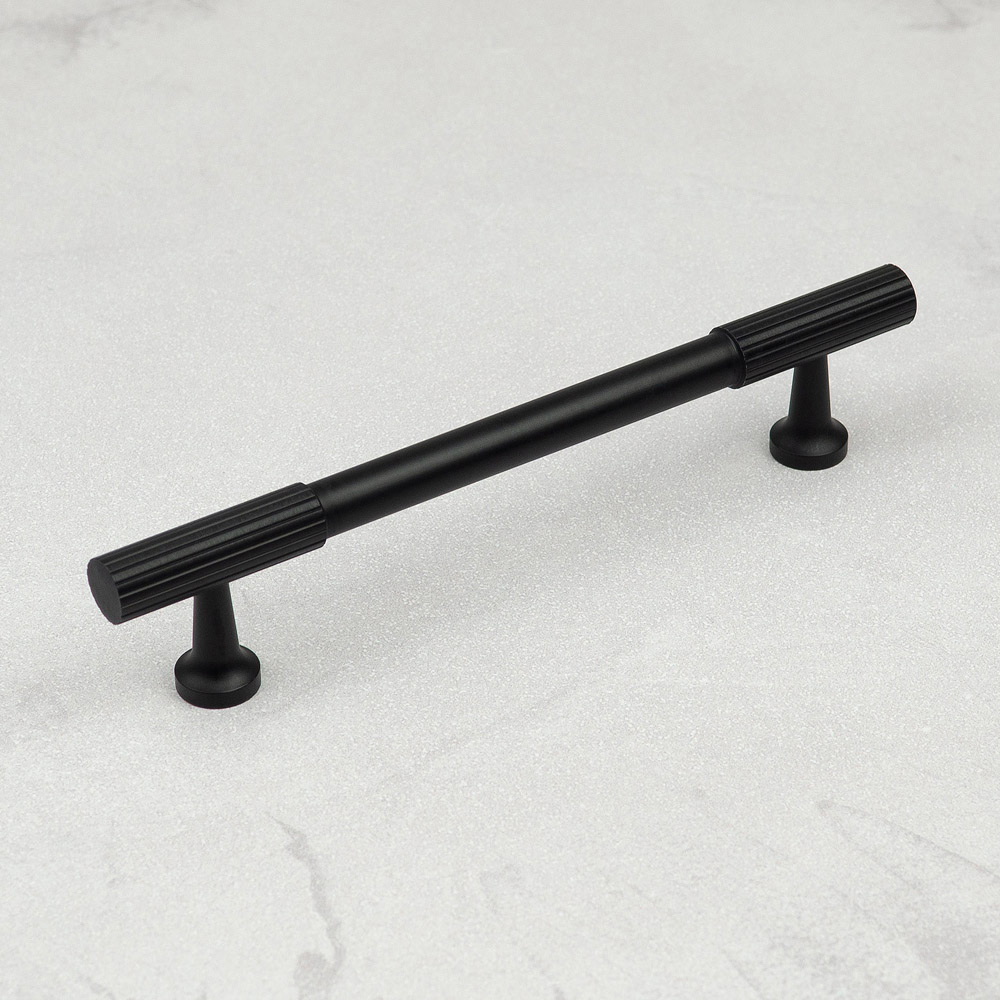 Handle & Home Matt Black Reeded Handle 128mm Image 2