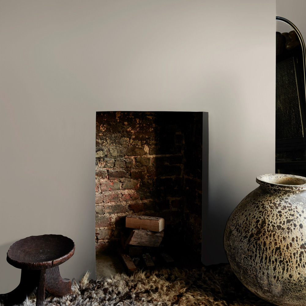 Abigail Ahern Walls and Ceilings Loch Reeds Emulsion Paint 2.5L Image 5