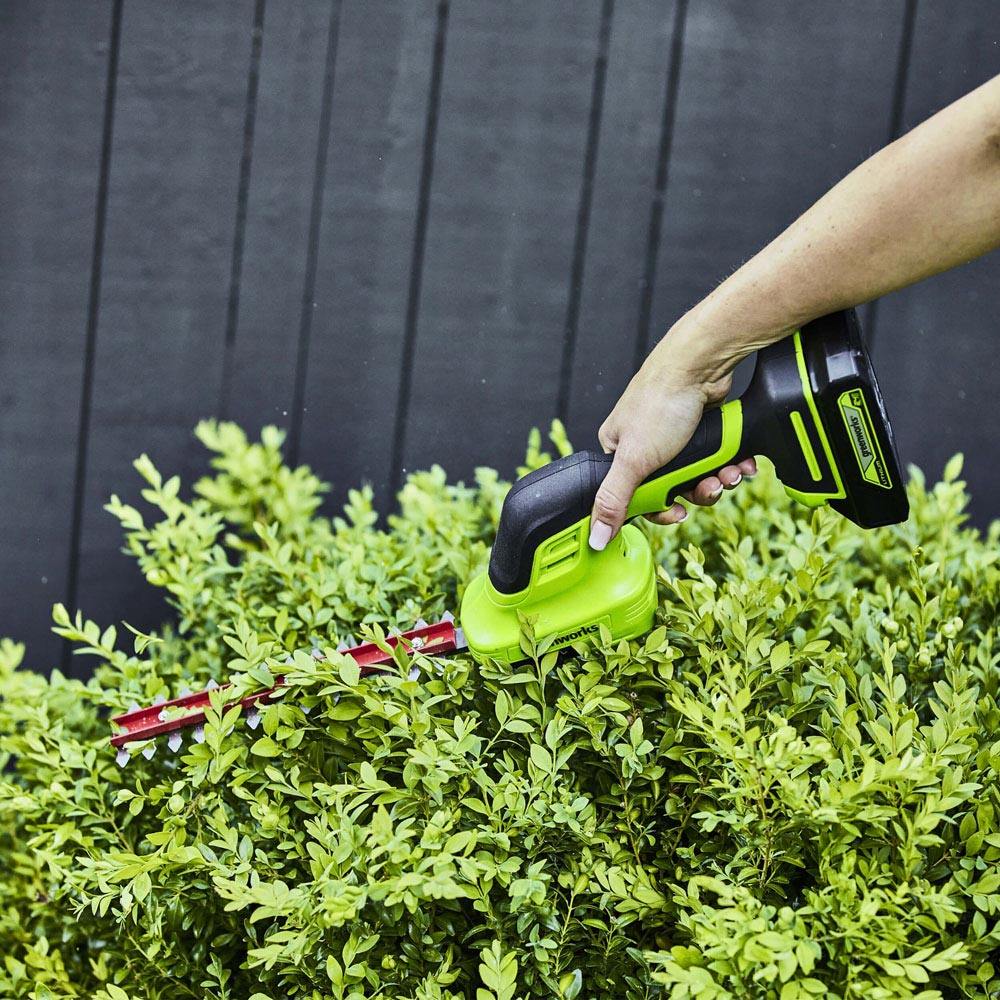 Greenworks 24V Cordless Grass Shrub Shear (Tools Only) Image 4