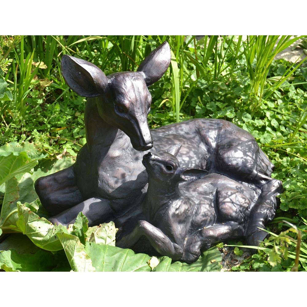 Inspirational Gifting Doe and Baby Fawn Polystone Resin Garden Ornament Large Image 4