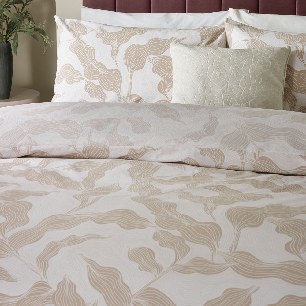 Hoem Double Lauro Cream Printed 144 Thread Count Reversible Duvet Set Image 2