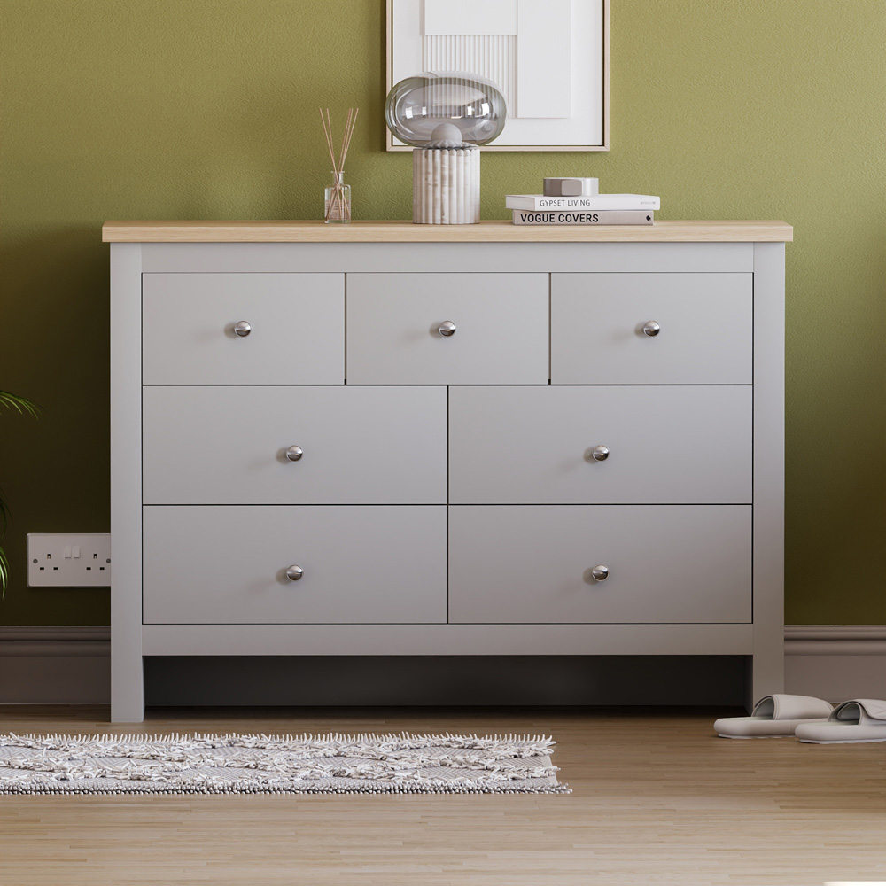 Vida Designs Arlington 7 Drawer Grey Shaker Style Chest of Drawers Image 6