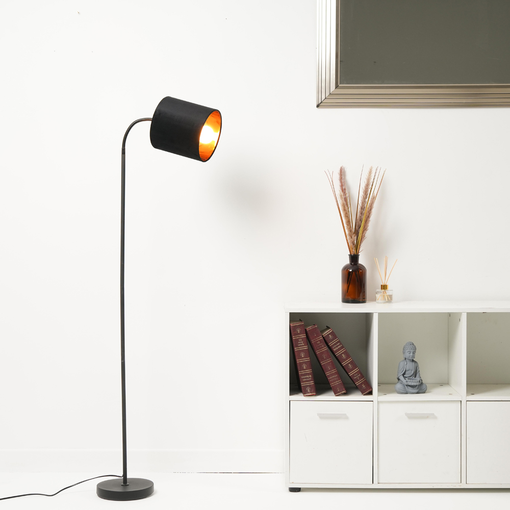 Kliving Hove Black Shade Floor Lamp Image 2