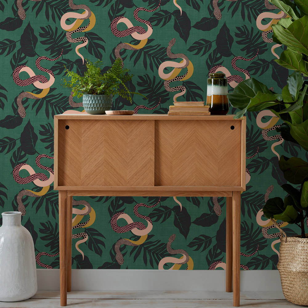 furn. Serpentine Juniper Animal Green Matte Wallpaper Image 3