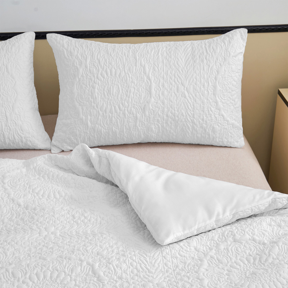 Velosso Winchester King Size White Duvet Set Image 3