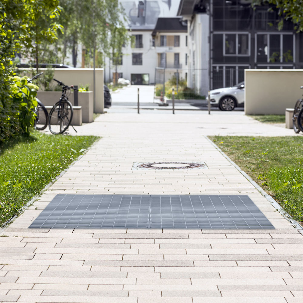 Monstershop Galvanised Grating 100 x 90cm Image 4