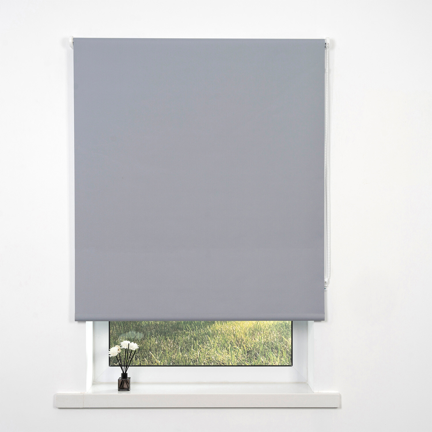 Divante Plain Blackout Roller Blind - Cloud Grey / 90cm Image 1