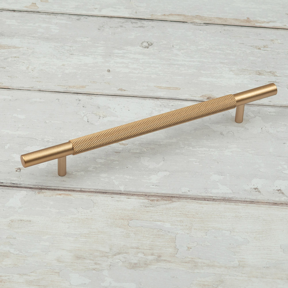 Handle & Home Knurled Brass Bar Handle 160mm Image 3