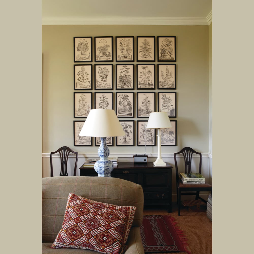 Farrow & Ball Interior Wood and Metal 15 Bone Flat Eggshell Paint 2.5L Image 4