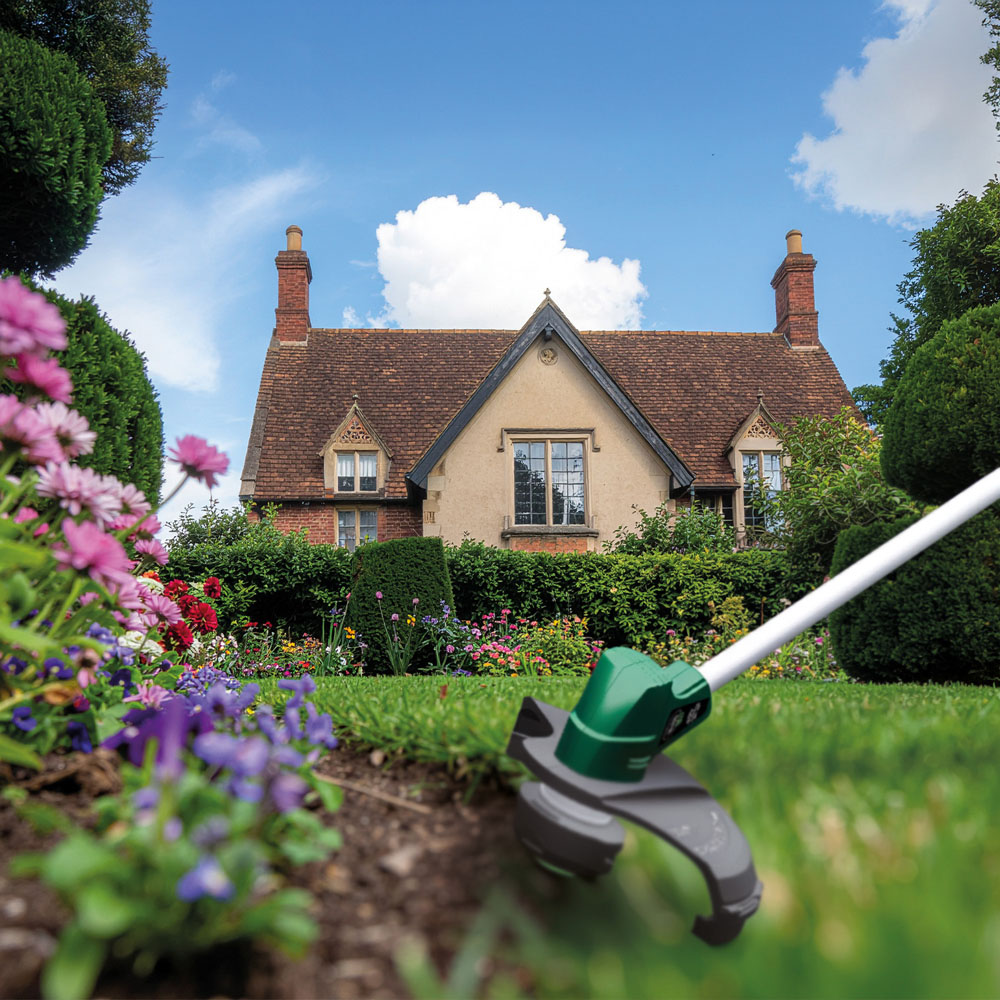 Webb WEV20X2BCB4X 40V Hand Propelled 30cm Cordless Electric Grass Trimmer with Battery and Charger Image 2