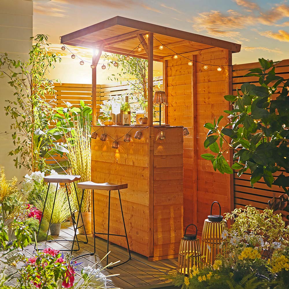 Shire Tiki 4 x 3ft Garden Bar Shed Image 7
