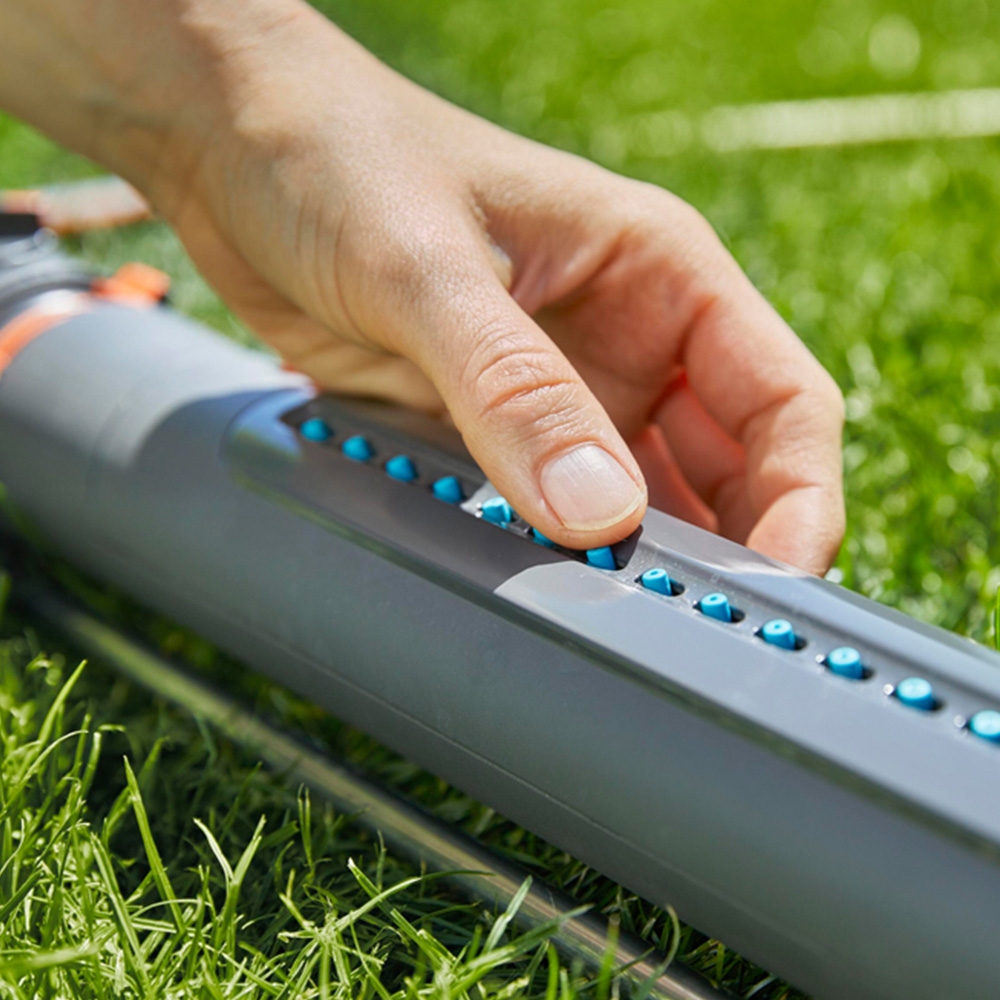 Gardena AquaZoom Oscillating Sprinkler with Free Connector Image 5