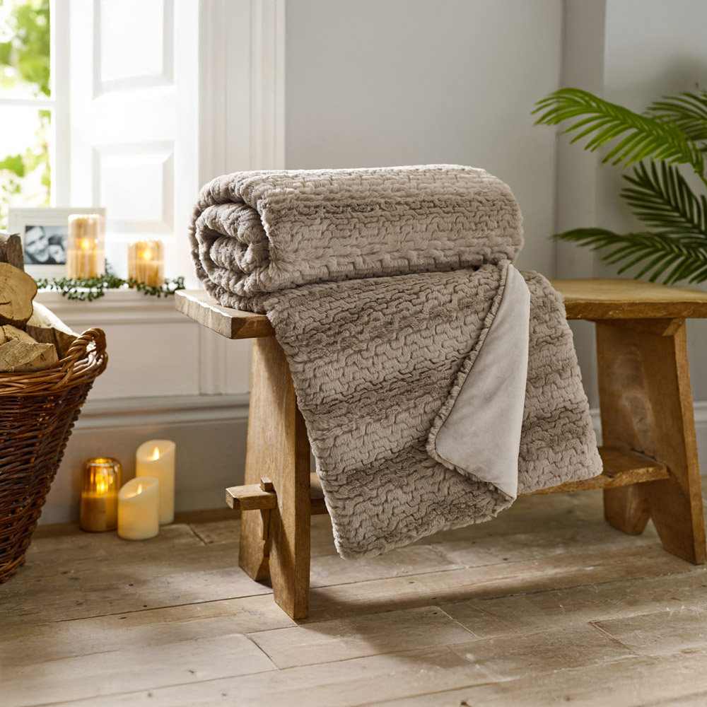 TLC Ashridge Faux Fur Fawn Throw 130 x 170cm Image 2