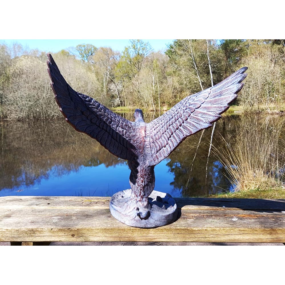 Inspirational Gifting Flying Duck Cast Aluminium Garden Ornament Image 6