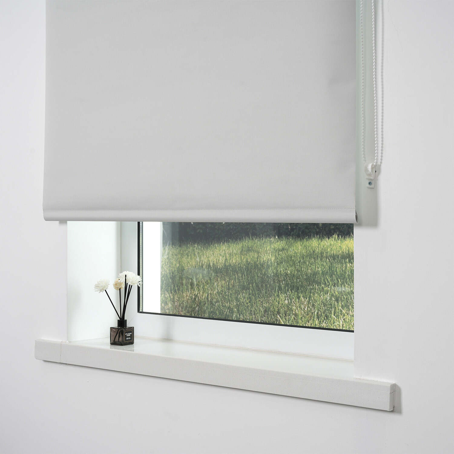 Plain Blackout Blinds - Pearl / 120cm Image 3