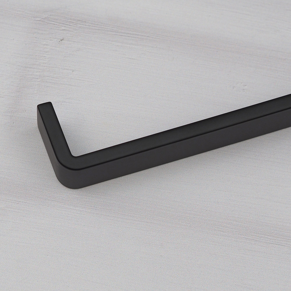 Handle & Home Matt Black Handle 192mm Image 4