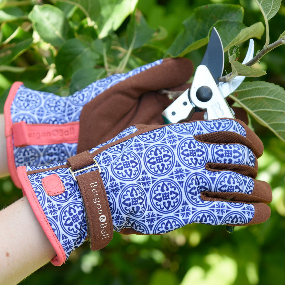 Burgon and Ball Love The Glove Small-Medium Women Artisan Gardening Gloves Image 2