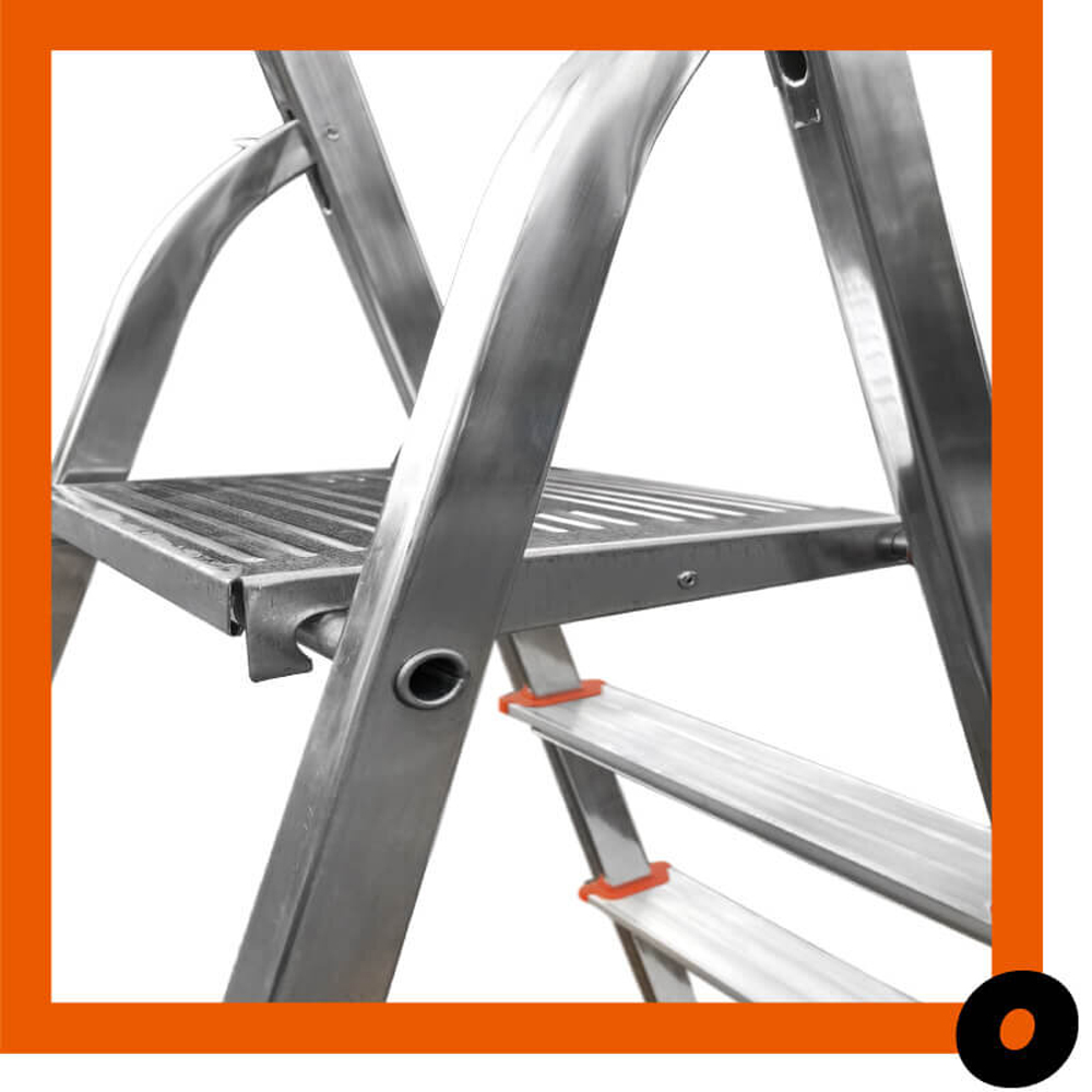 Lyte Ladders & Towers Aluminium 3 Tread Platform Step Ladder Image 4