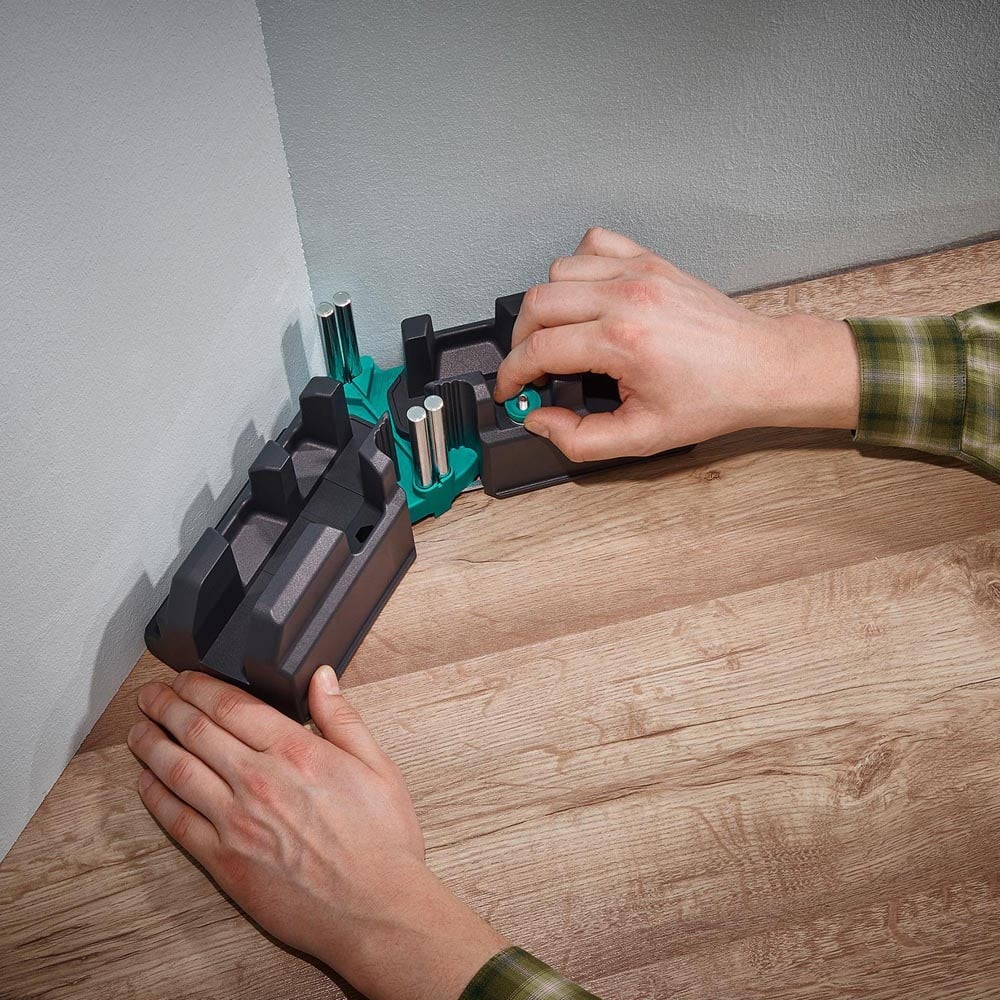 Wolfcraft R211486 2 in 1 Bevel and Mitre Box 70mm Image 2