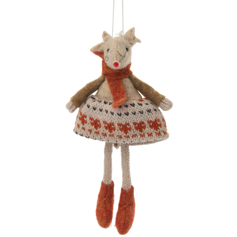 Hanging Traditional Mouse - Natural Image 3