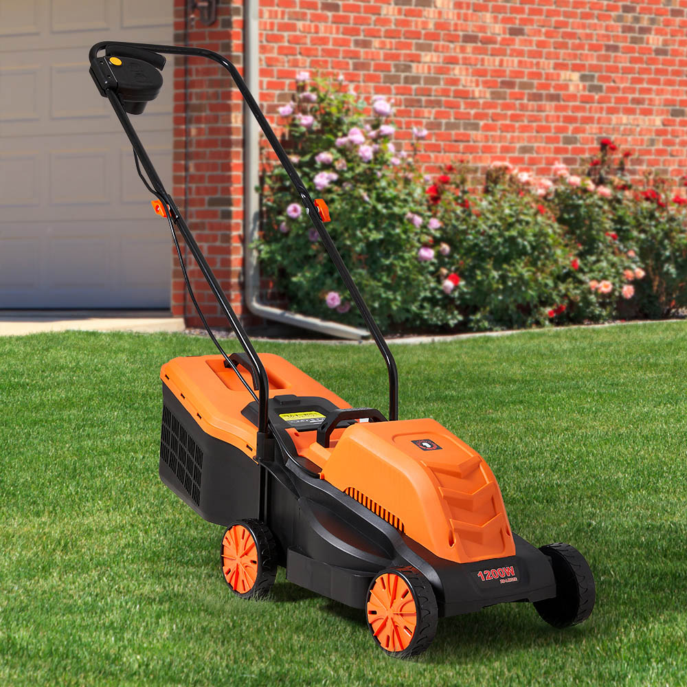 Living and Home 35cm Hand Propelled Electric Lawn Mower 1200W Image 8