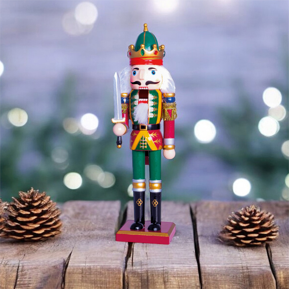 St Helens Green Classic Wooden Nutcracker Soldier 30cm Image 3