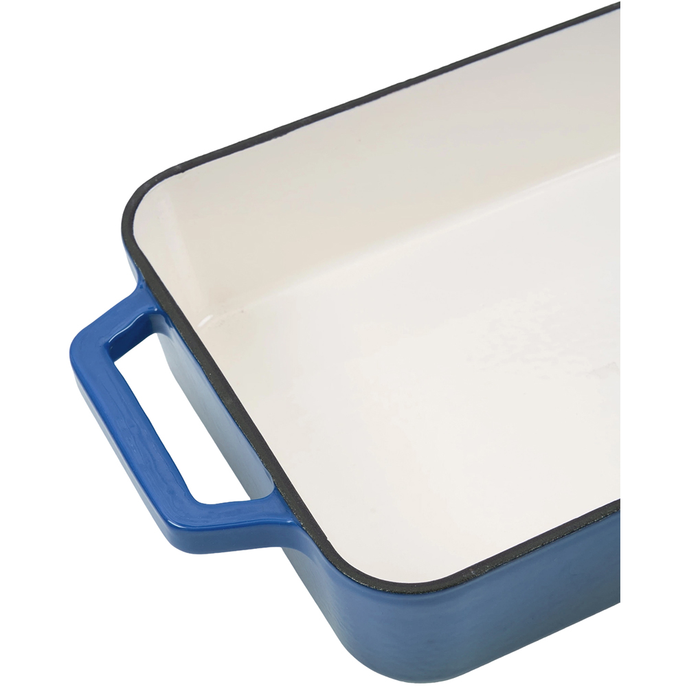 Living and Home 3.2L Blue Enamelled Cast Iron Rectangular Baking Dish Image 3