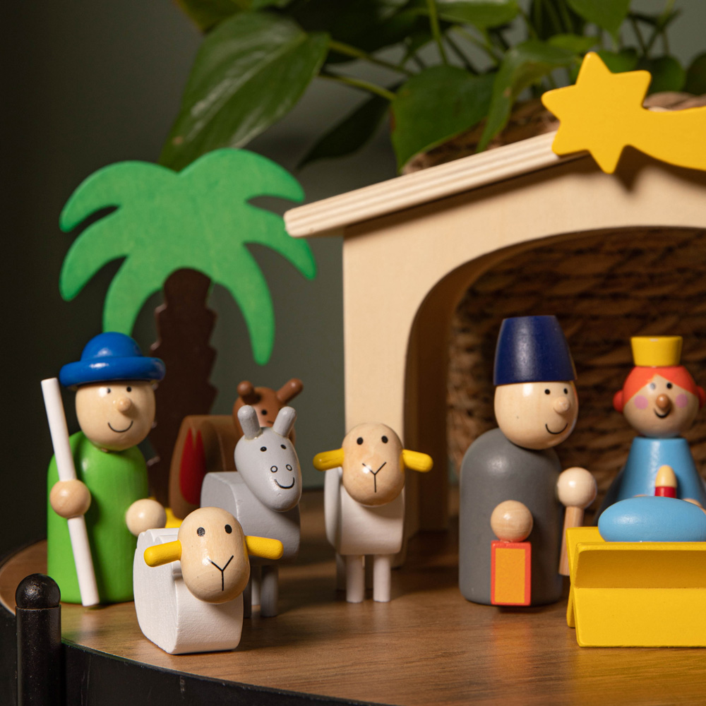 Sam Nativity Samuel Alexander Wooden Christmas Nativity Scene Playset with ...