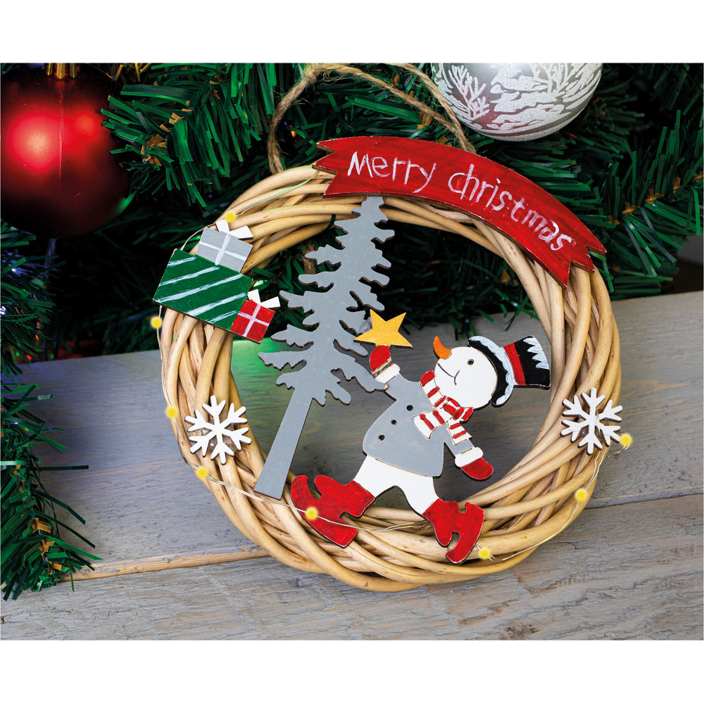 St Helens Natural Colour Hanging Wicker Wreath with Snowman Image 4
