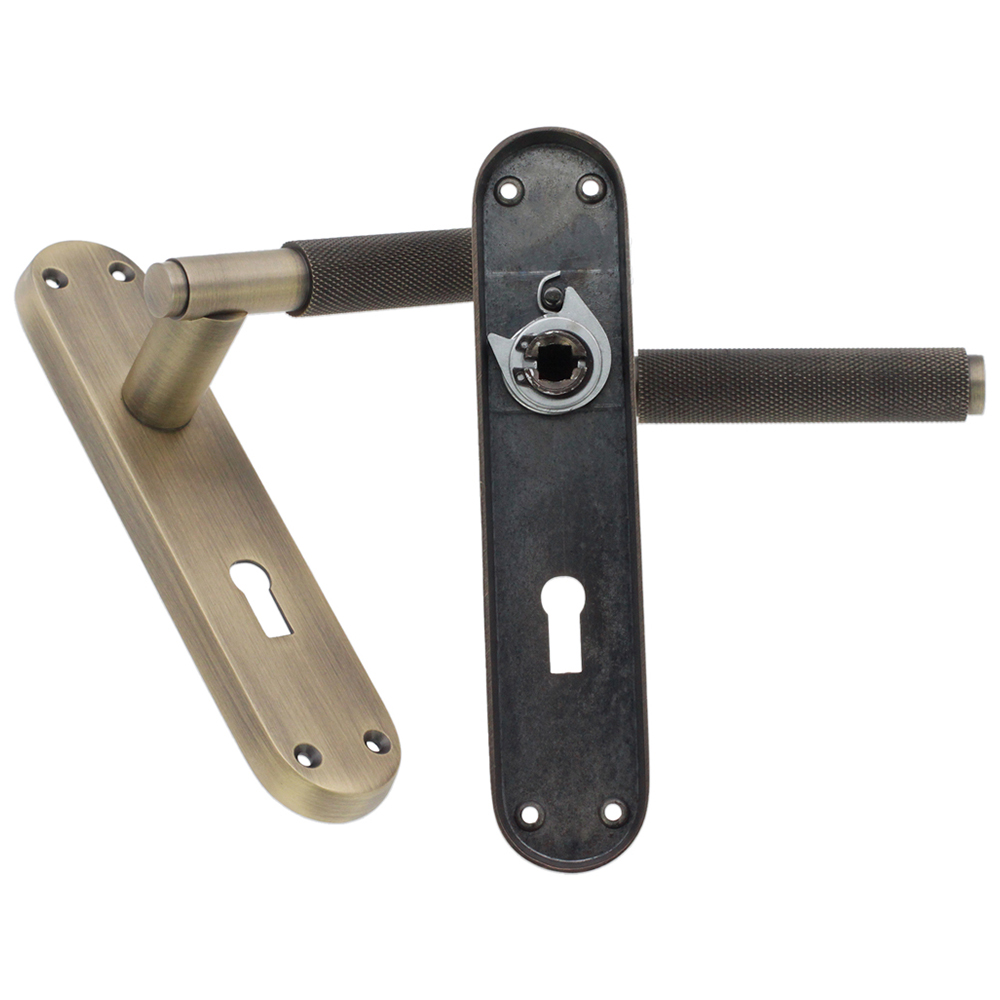 Spira Brass Connaught Matt Antique Knurled Lever Door Handle with Lock Backplate 2 Pack Image 3