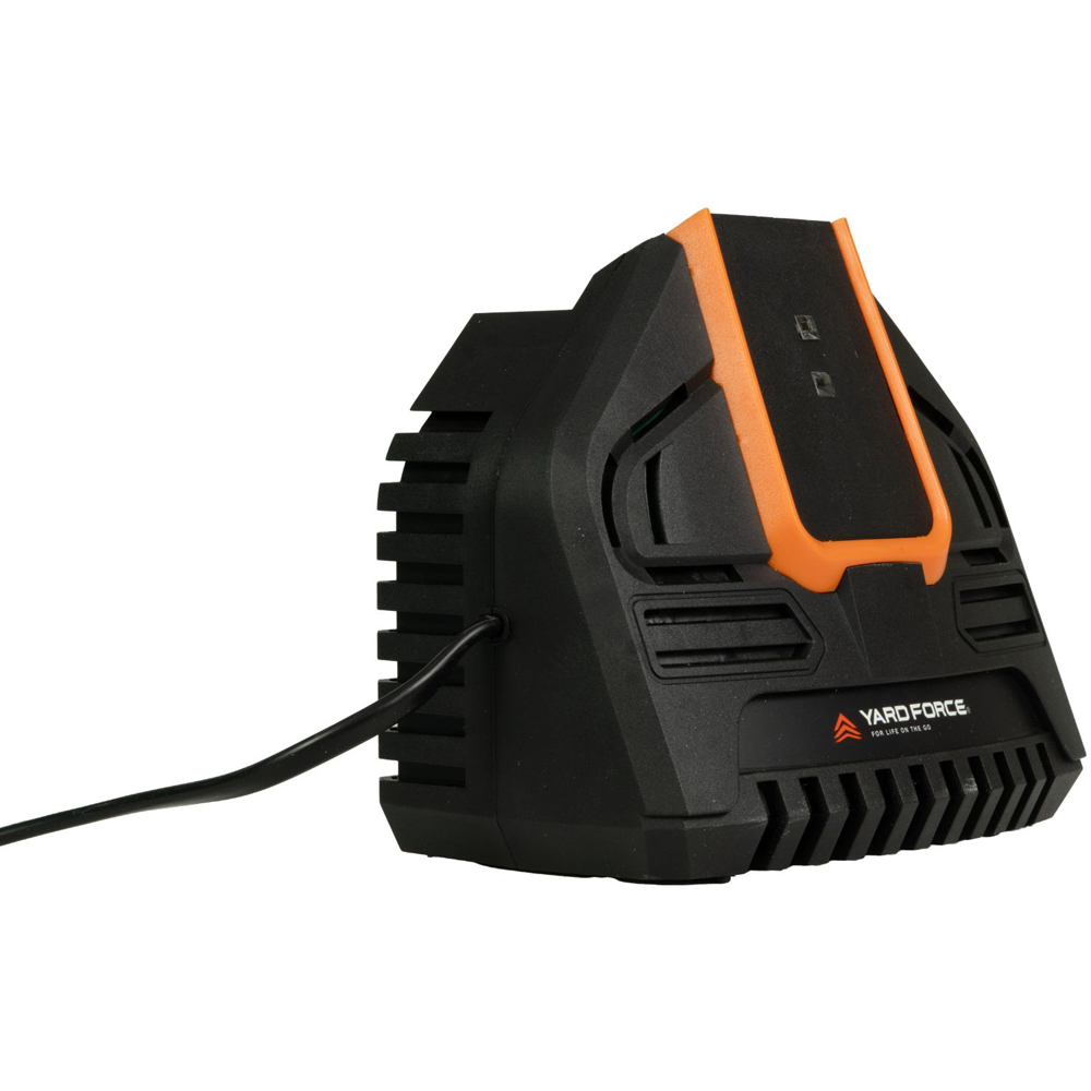 Yard Force LM G32 Charger 40V Image 2
