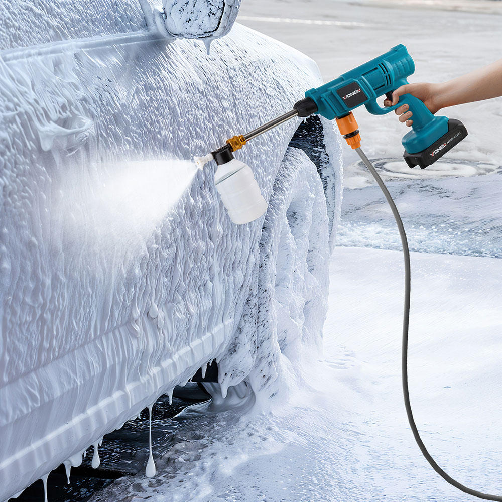 Living and Home GT200026 260W Blue Cordless Handheld Pressure Washer with Battery and 5m Hose Image 2