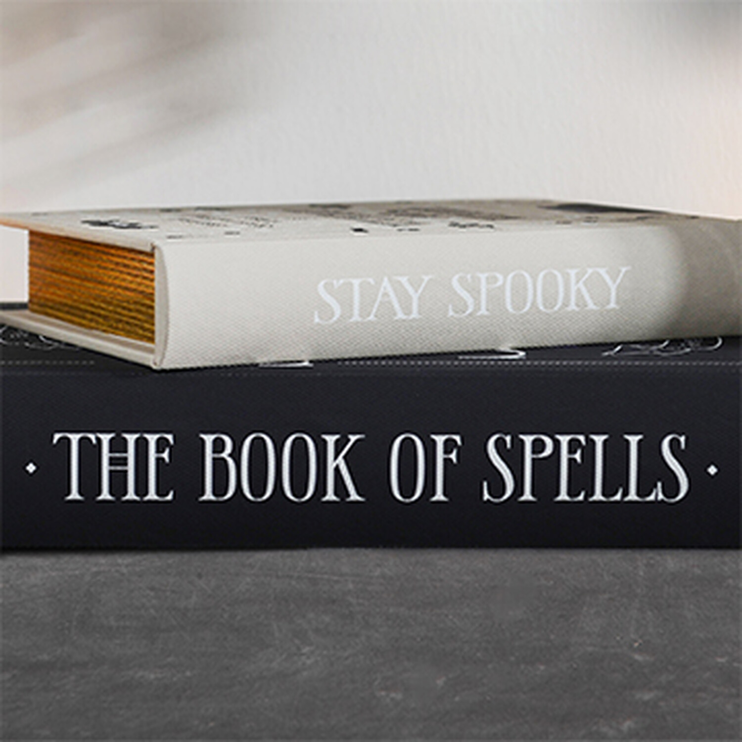 Set of 2 Spooky Book Boxes Multicolour Image 4