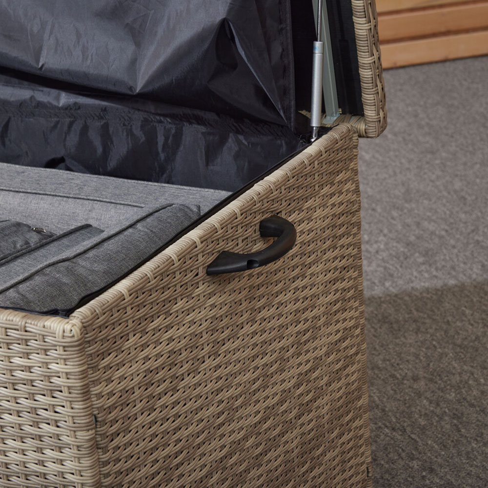 Malay Deluxe Cambridge Natural Rattan Effect Cushion Box Image 5
