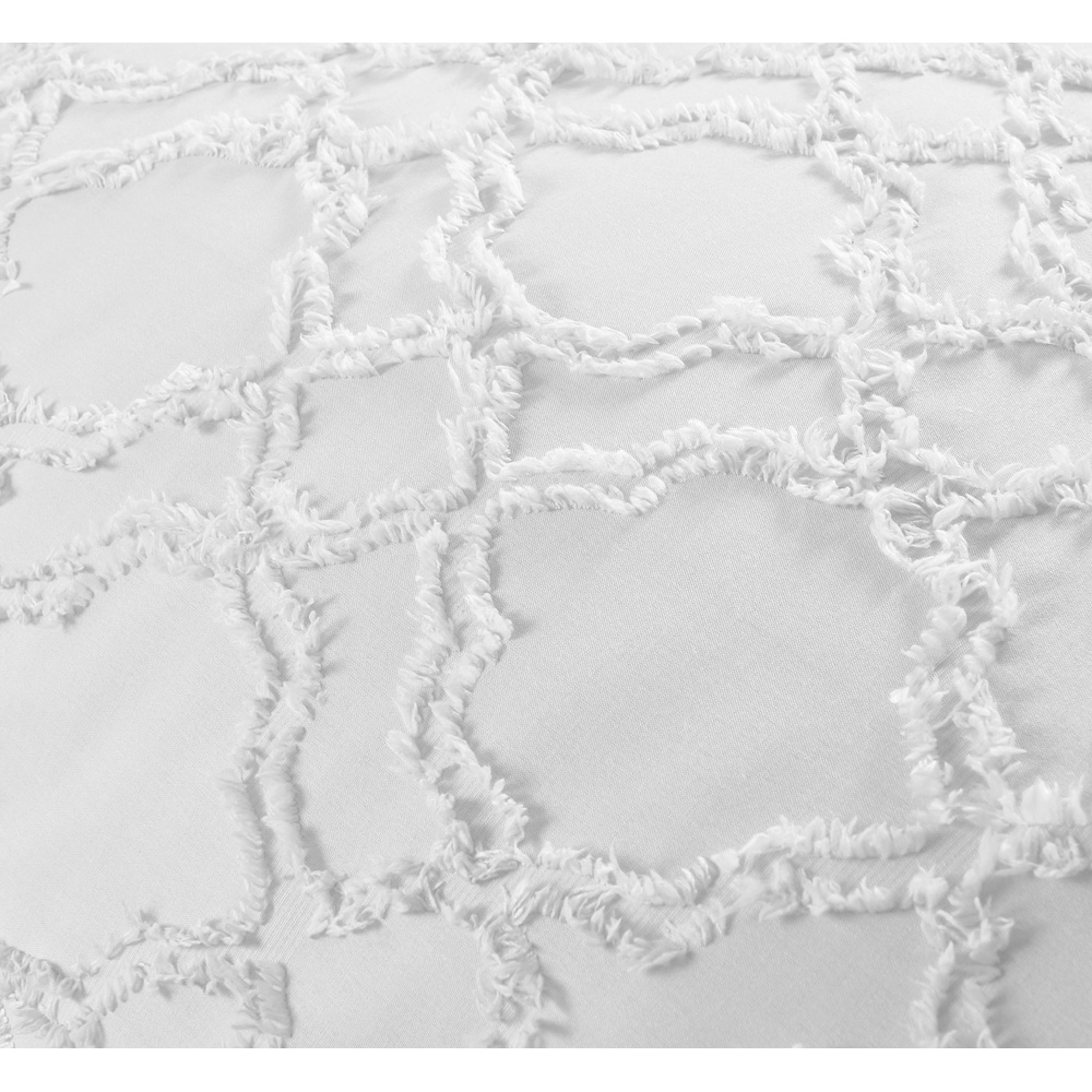 Intimates Kiera Double White Tufted Duvet Set Image 3