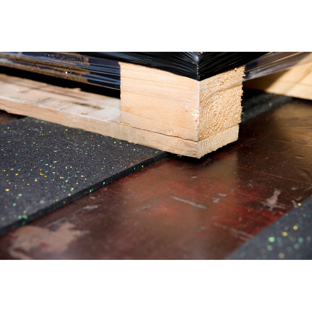 REGUPOL 7210 Certified Friction Load Securing Cargo Pad 200 x 200 x 5mm 20 Pack Image 2