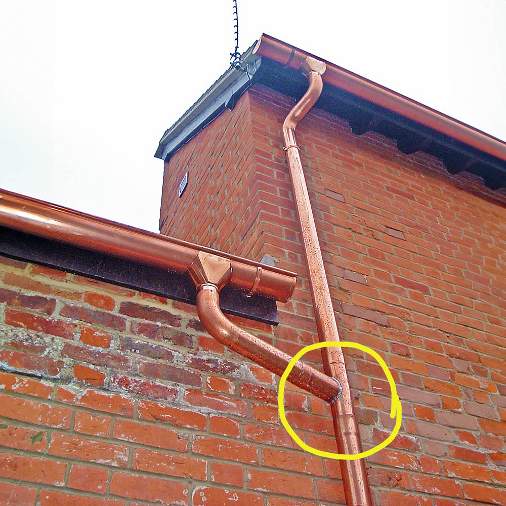 Metal Gutta Copper Downpipe 72 Degree Branch Image 2