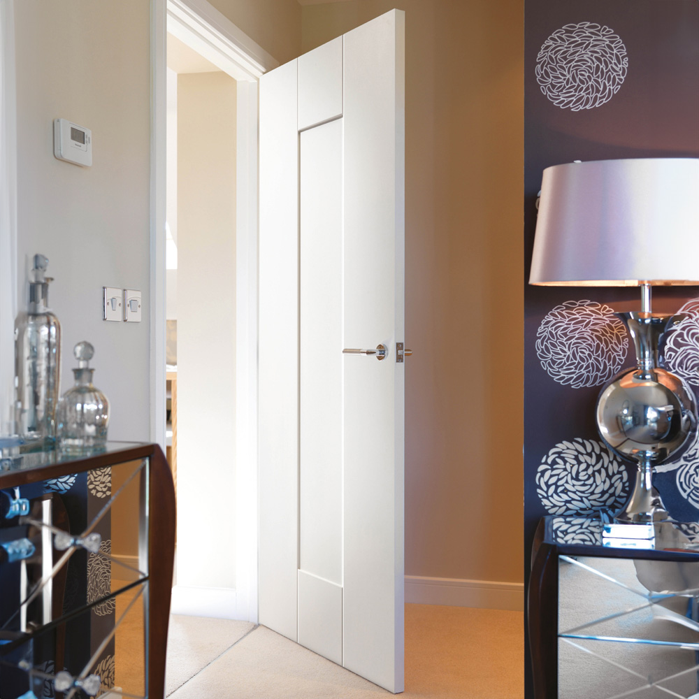 JB Kind Axis Shaker White Primed Internal Door 1981 x 610mm Image 2